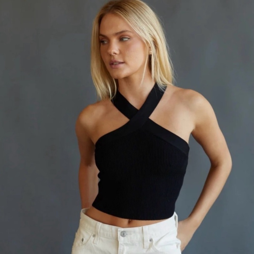 Aritzia Babaton Sculpt Knit Criss Cross Cropped Tank black